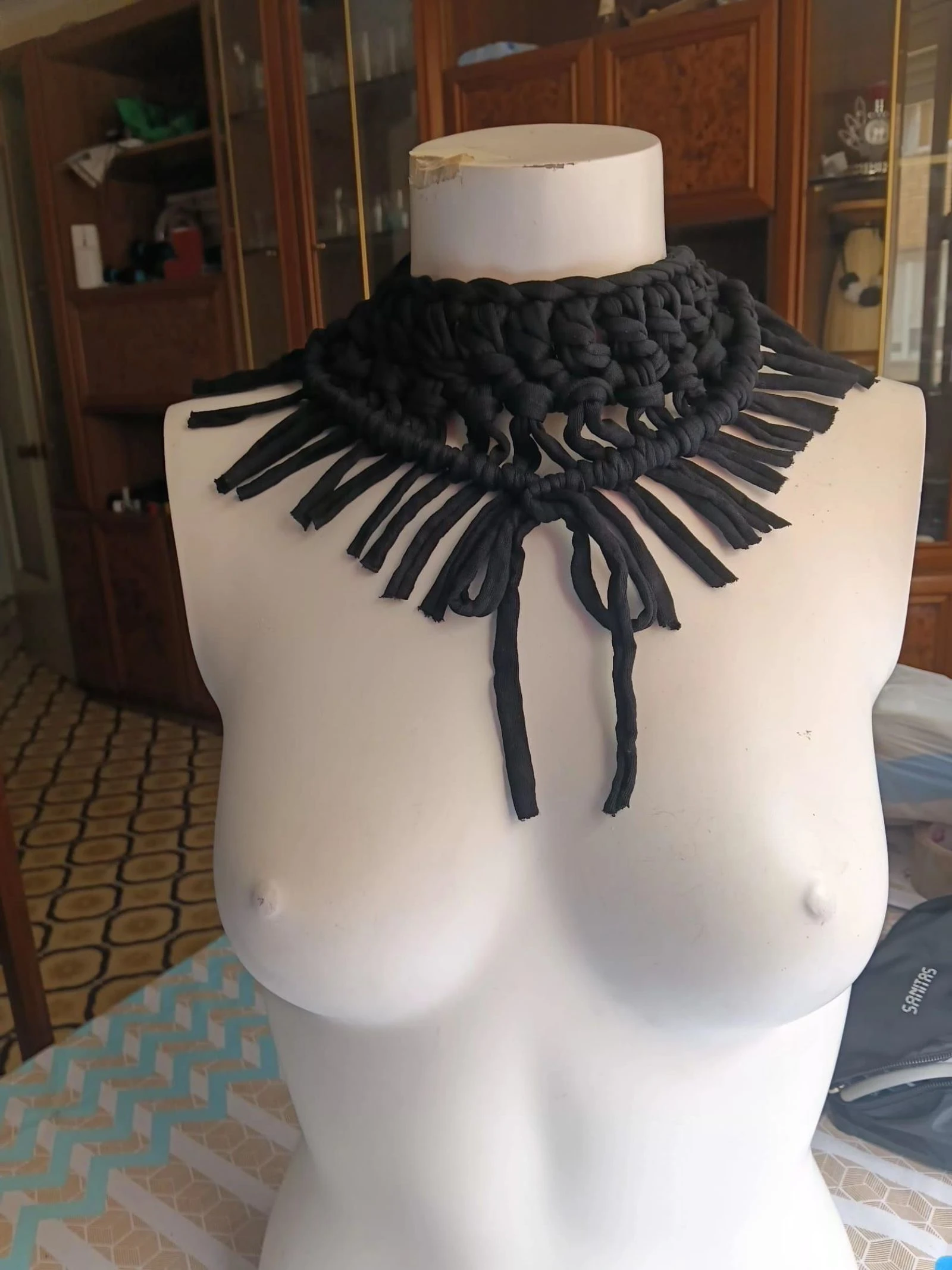 Choker gótico artesanal 